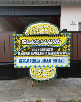 Papan Bunga Duka di Giri Mulya